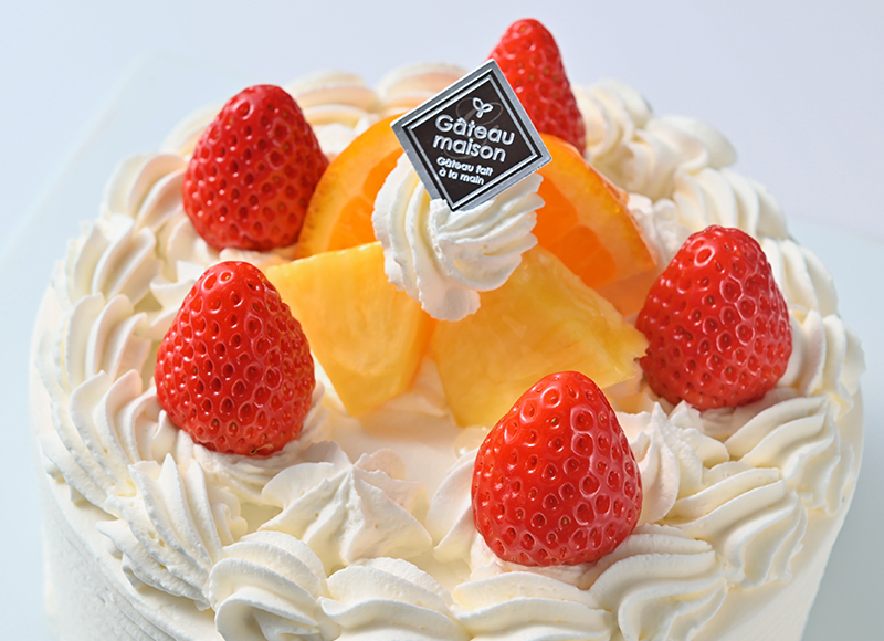 ホールデコレーションケーキ